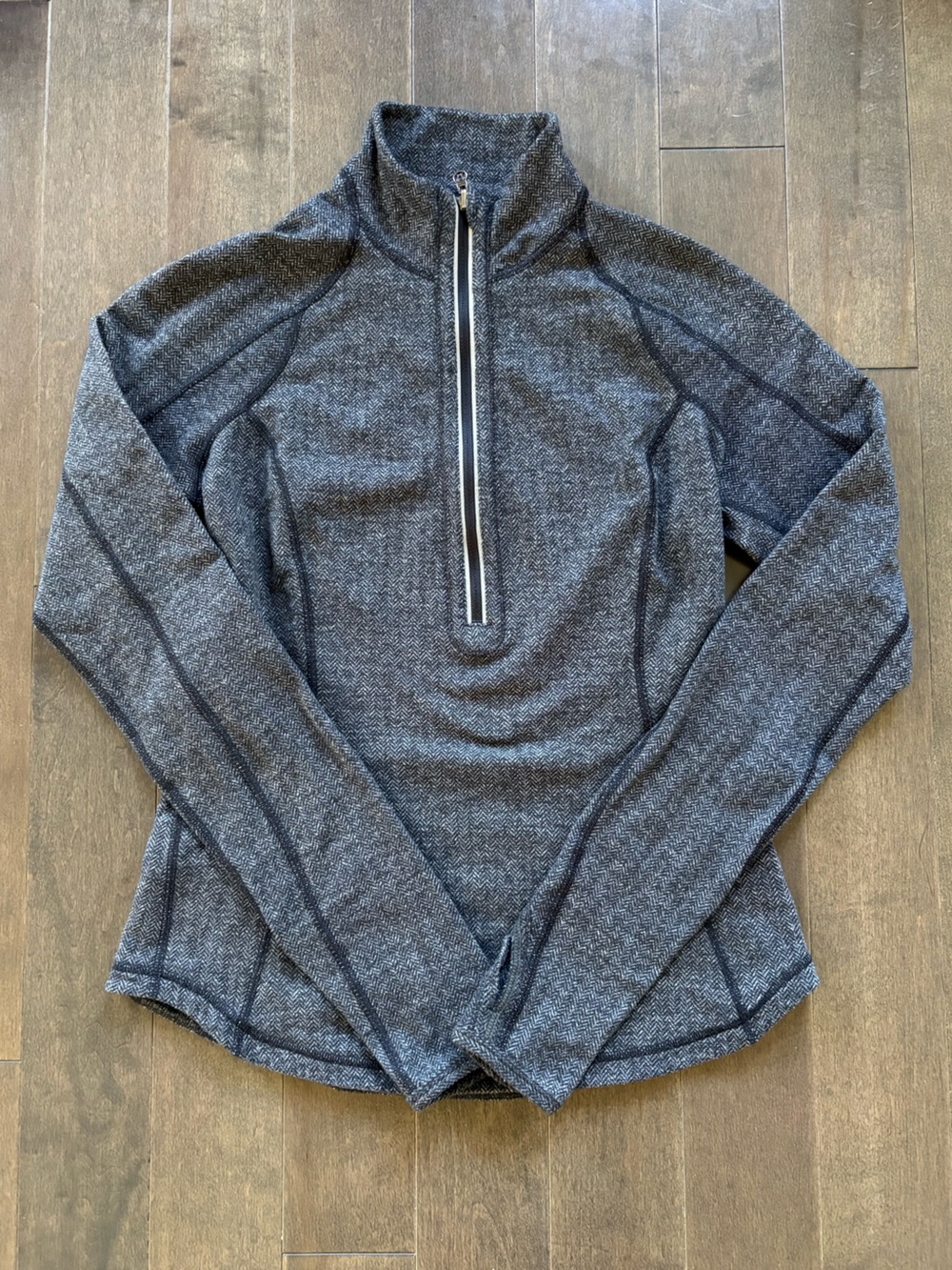 LULULEMON Quarter Zip Pullover Long Sleeve Heathered Grey Thumbholes Size 4